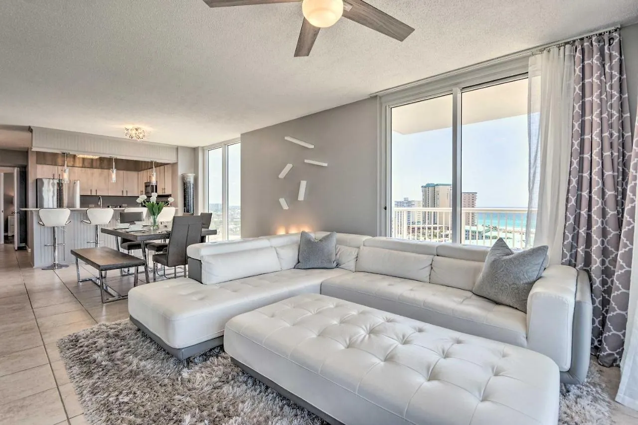 Destin Condo With Views, Heated Pool, And Beach Access Apartment