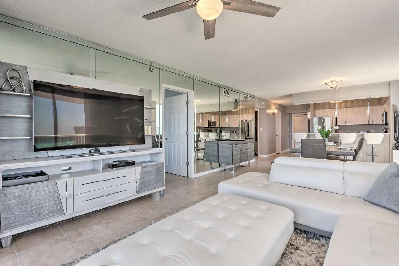 Apartment Destin Condo With Views, Heated Pool, And Beach Access