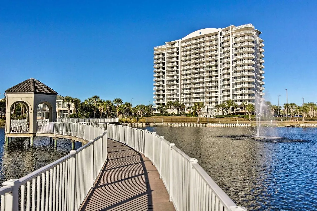 Apartment Destin Condo With Views, Heated Pool, And Beach Access